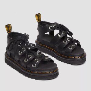 Dr. Marten's Blaire Hardware Leather Strap Sandals Sz 7